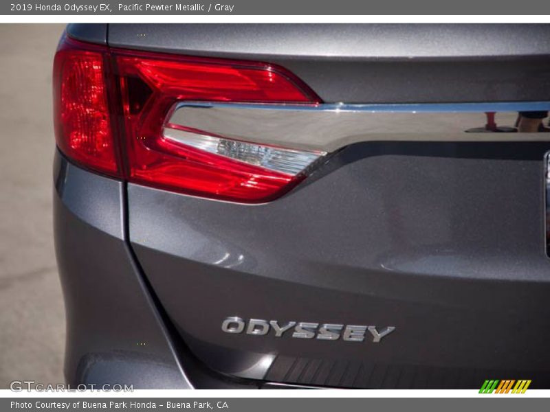Pacific Pewter Metallic / Gray 2019 Honda Odyssey EX