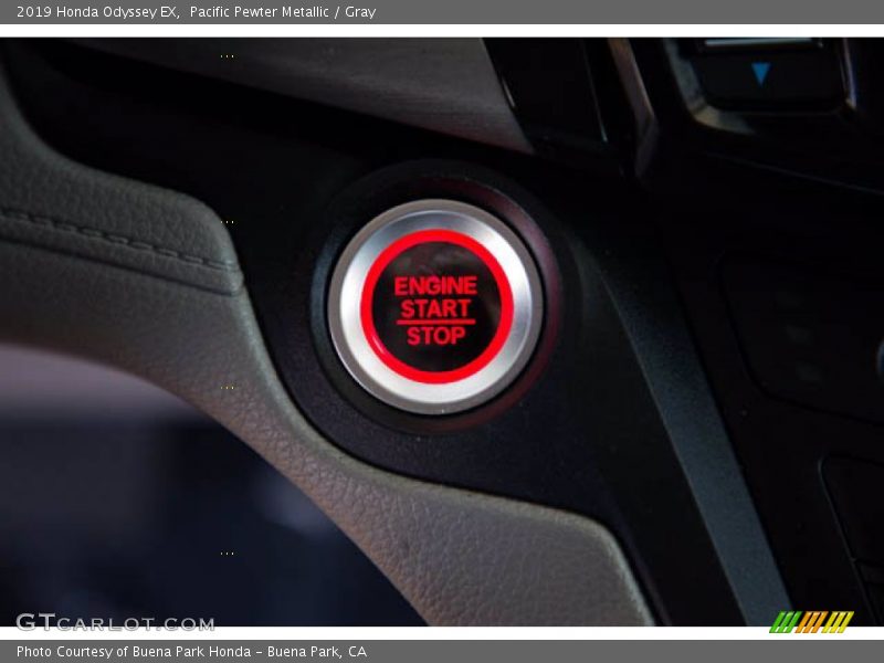 Pacific Pewter Metallic / Gray 2019 Honda Odyssey EX