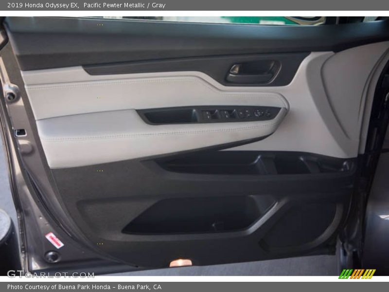 Pacific Pewter Metallic / Gray 2019 Honda Odyssey EX