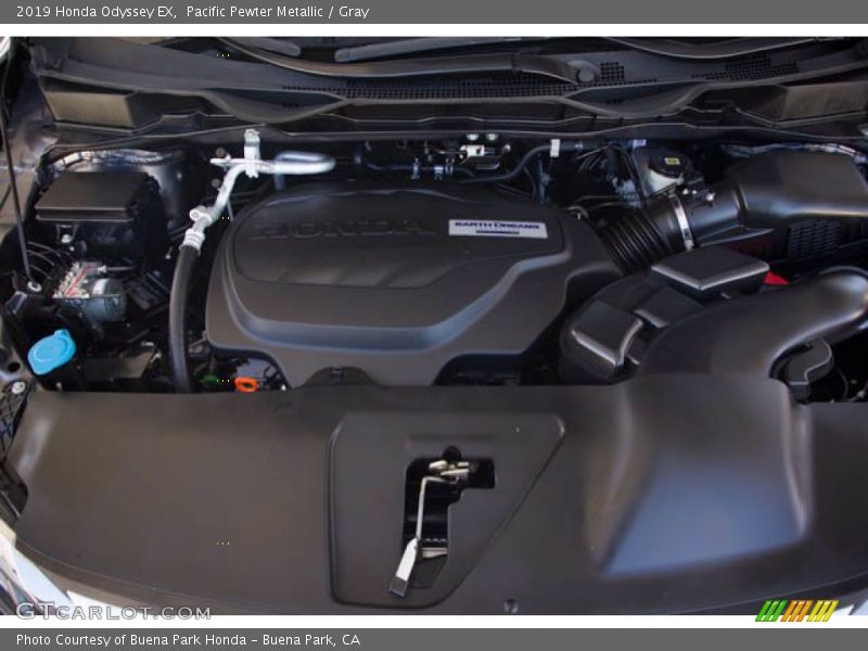 Pacific Pewter Metallic / Gray 2019 Honda Odyssey EX