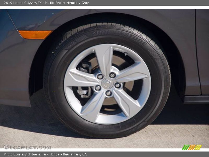 Pacific Pewter Metallic / Gray 2019 Honda Odyssey EX