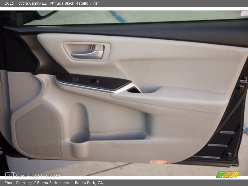 Attitude Black Metallic / Ash 2015 Toyota Camry LE