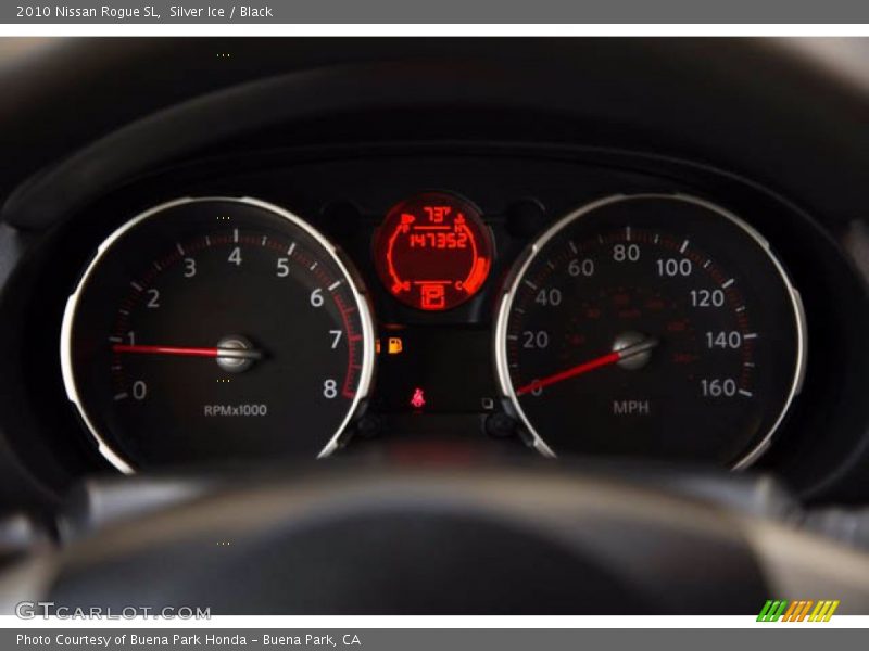 Silver Ice / Black 2010 Nissan Rogue SL