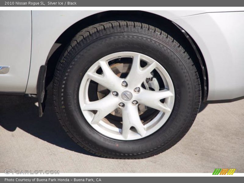 Silver Ice / Black 2010 Nissan Rogue SL