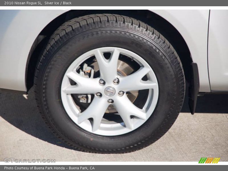 Silver Ice / Black 2010 Nissan Rogue SL