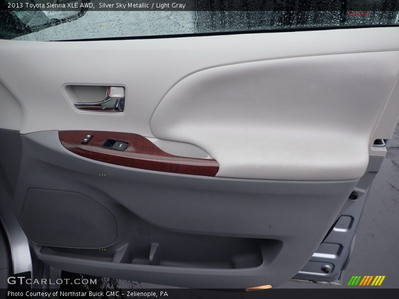 Silver Sky Metallic / Light Gray 2013 Toyota Sienna XLE AWD