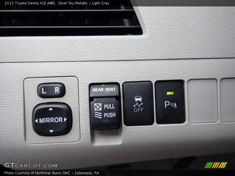 Silver Sky Metallic / Light Gray 2013 Toyota Sienna XLE AWD
