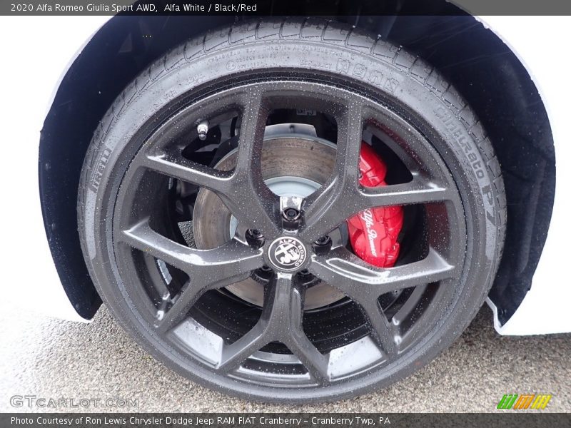 Alfa White / Black/Red 2020 Alfa Romeo Giulia Sport AWD