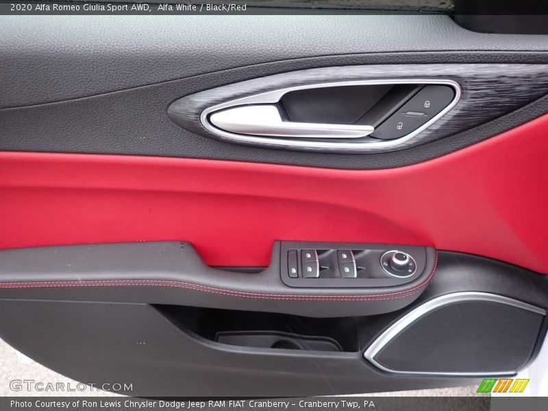 Alfa White / Black/Red 2020 Alfa Romeo Giulia Sport AWD