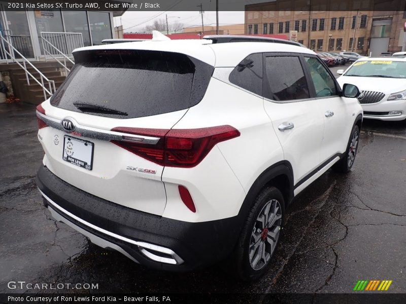 Clear White / Black 2021 Kia Seltos SX Turbo AWD