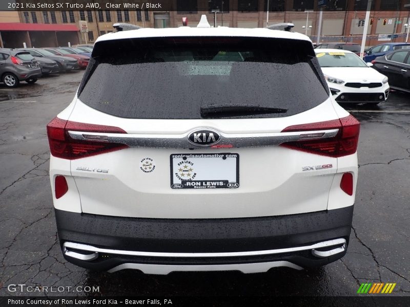 Clear White / Black 2021 Kia Seltos SX Turbo AWD
