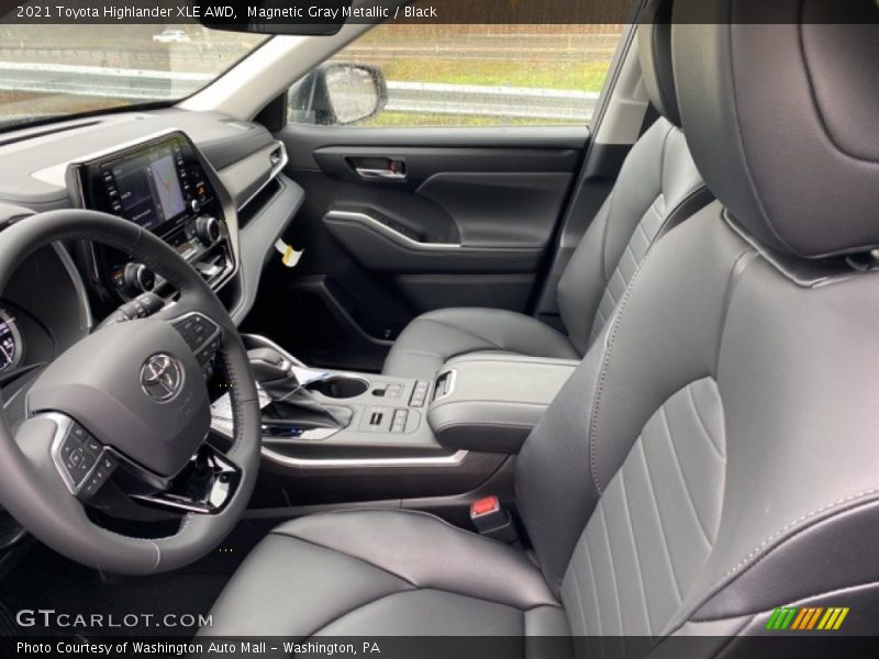 Magnetic Gray Metallic / Black 2021 Toyota Highlander XLE AWD