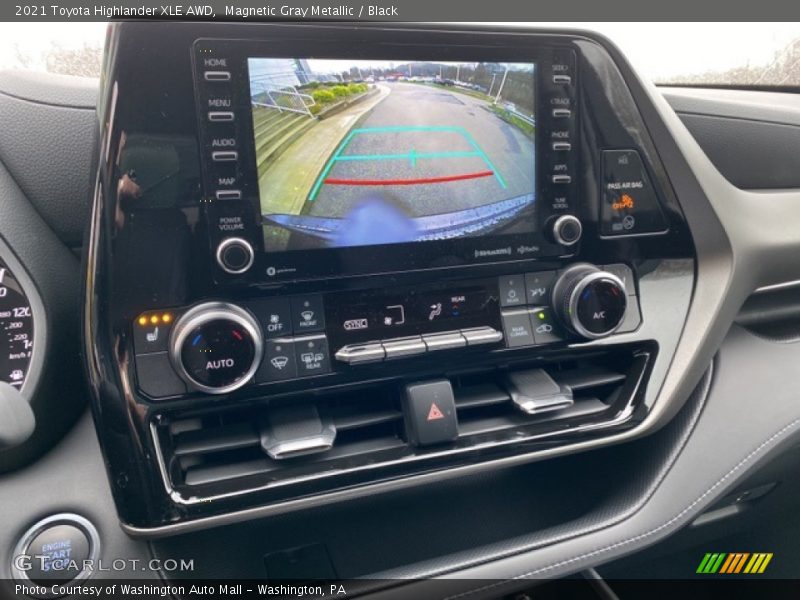 Magnetic Gray Metallic / Black 2021 Toyota Highlander XLE AWD