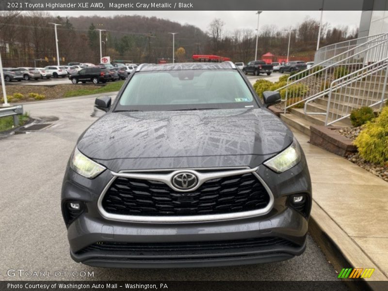 Magnetic Gray Metallic / Black 2021 Toyota Highlander XLE AWD