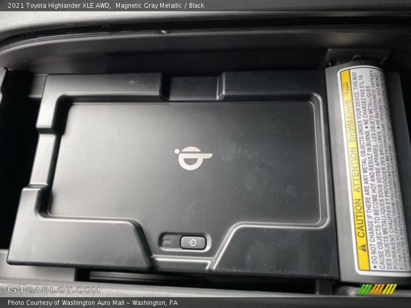 Magnetic Gray Metallic / Black 2021 Toyota Highlander XLE AWD