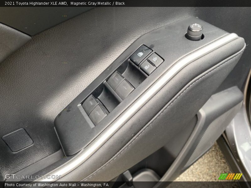 Magnetic Gray Metallic / Black 2021 Toyota Highlander XLE AWD