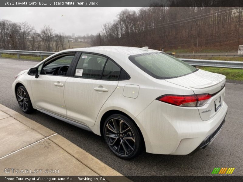 Blizzard White Pearl / Black 2021 Toyota Corolla SE