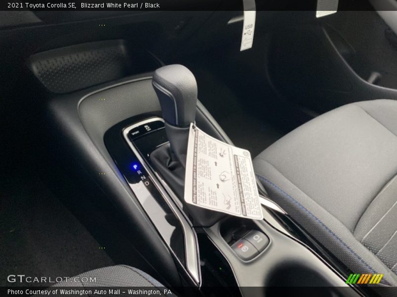 Blizzard White Pearl / Black 2021 Toyota Corolla SE
