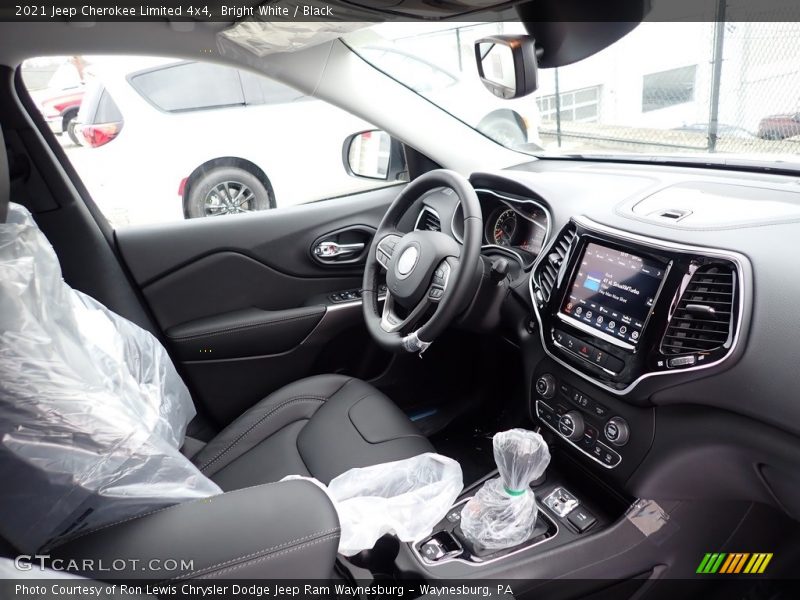 Bright White / Black 2021 Jeep Cherokee Limited 4x4