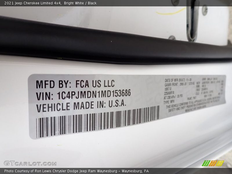 Bright White / Black 2021 Jeep Cherokee Limited 4x4