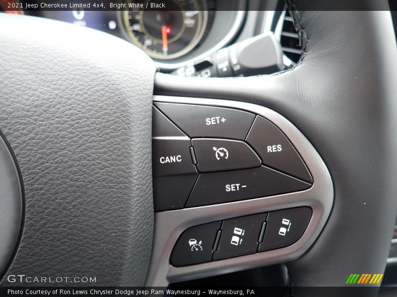 Bright White / Black 2021 Jeep Cherokee Limited 4x4