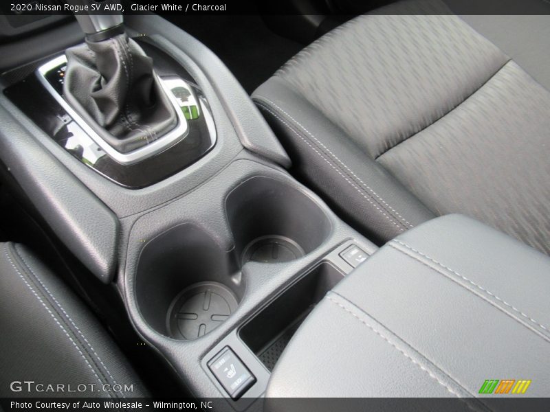 Glacier White / Charcoal 2020 Nissan Rogue SV AWD