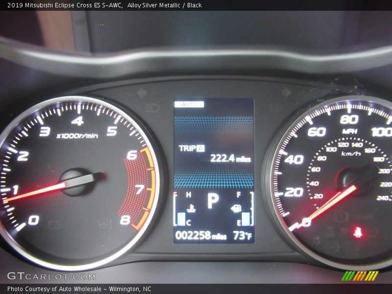 Alloy Silver Metallic / Black 2019 Mitsubishi Eclipse Cross ES S-AWC