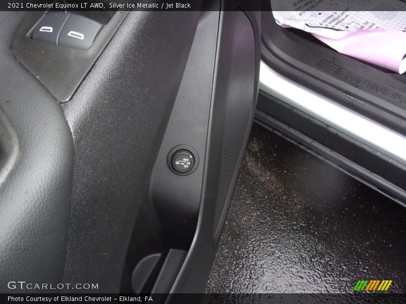 Silver Ice Metallic / Jet Black 2021 Chevrolet Equinox LT AWD