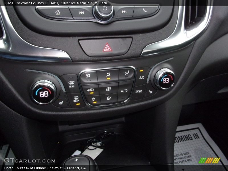Silver Ice Metallic / Jet Black 2021 Chevrolet Equinox LT AWD