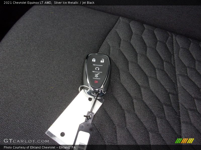 Silver Ice Metallic / Jet Black 2021 Chevrolet Equinox LT AWD