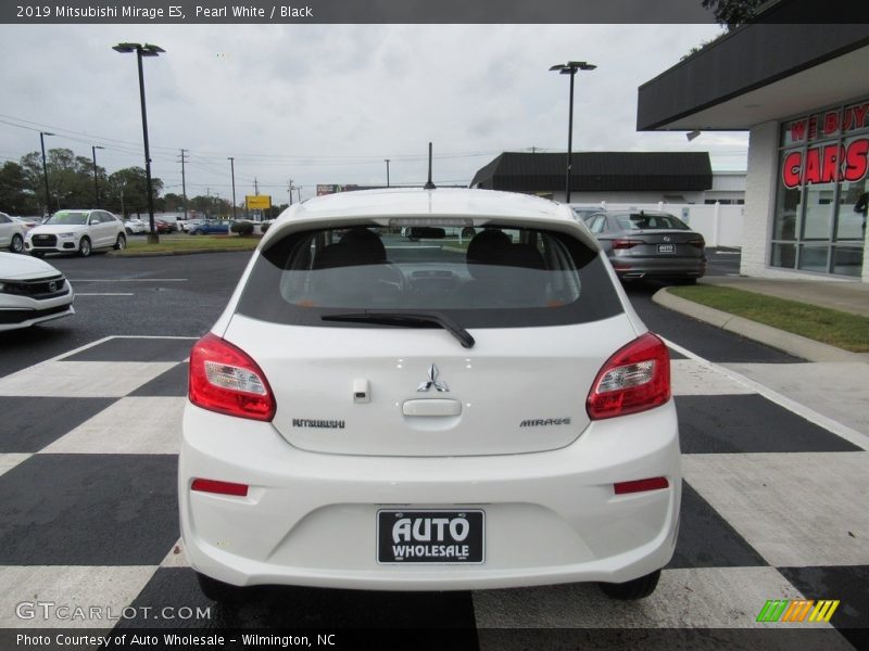 Pearl White / Black 2019 Mitsubishi Mirage ES