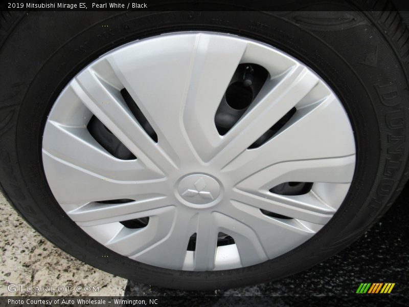 Pearl White / Black 2019 Mitsubishi Mirage ES