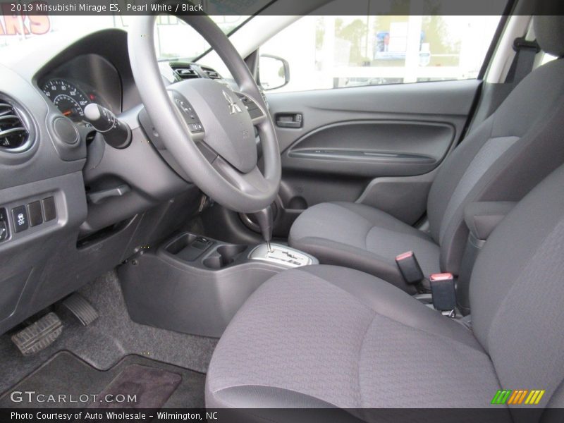Pearl White / Black 2019 Mitsubishi Mirage ES