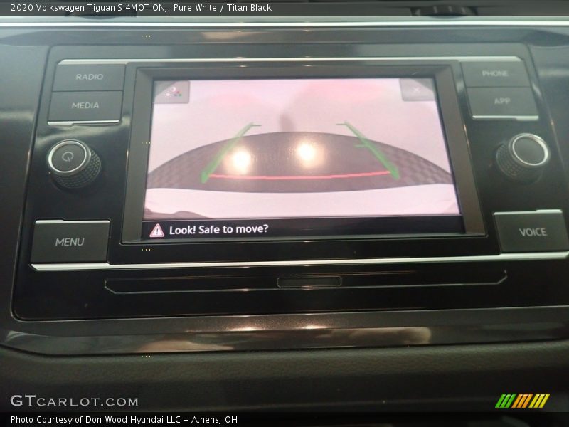 Pure White / Titan Black 2020 Volkswagen Tiguan S 4MOTION