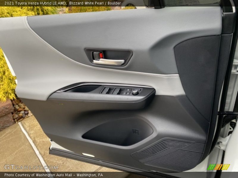 Blizzard White Pearl / Boulder 2021 Toyota Venza Hybrid LE AWD