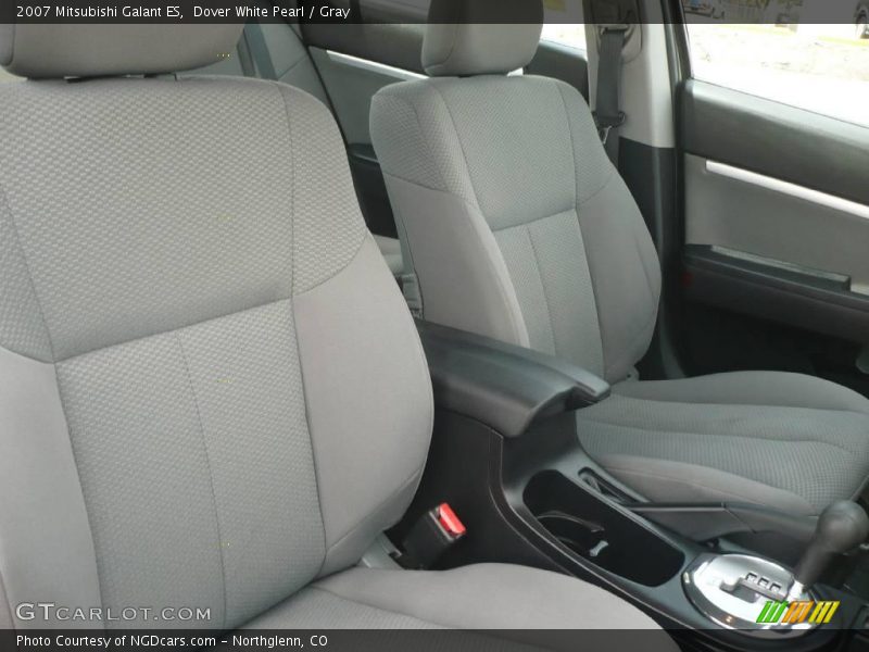Dover White Pearl / Gray 2007 Mitsubishi Galant ES