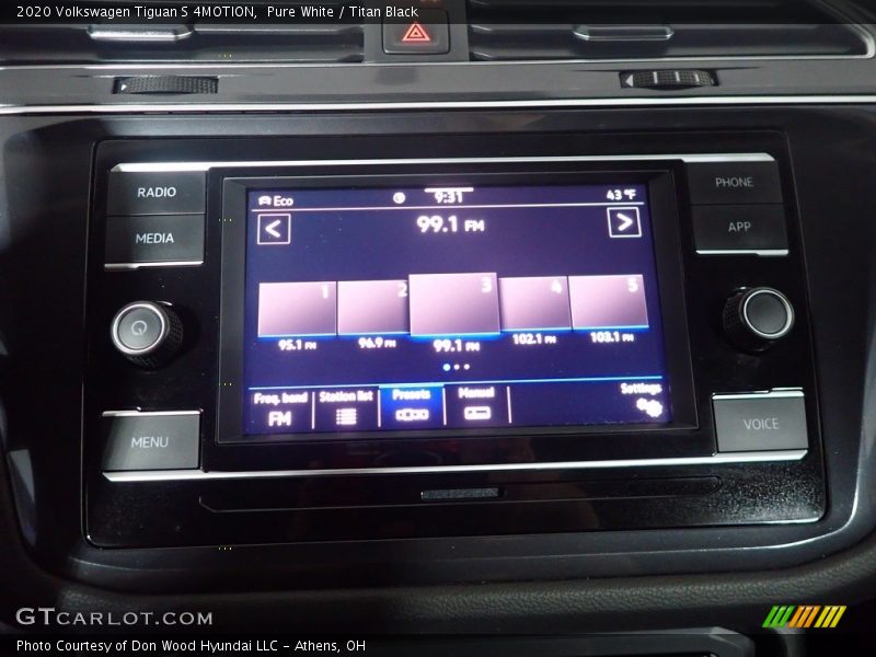 Pure White / Titan Black 2020 Volkswagen Tiguan S 4MOTION