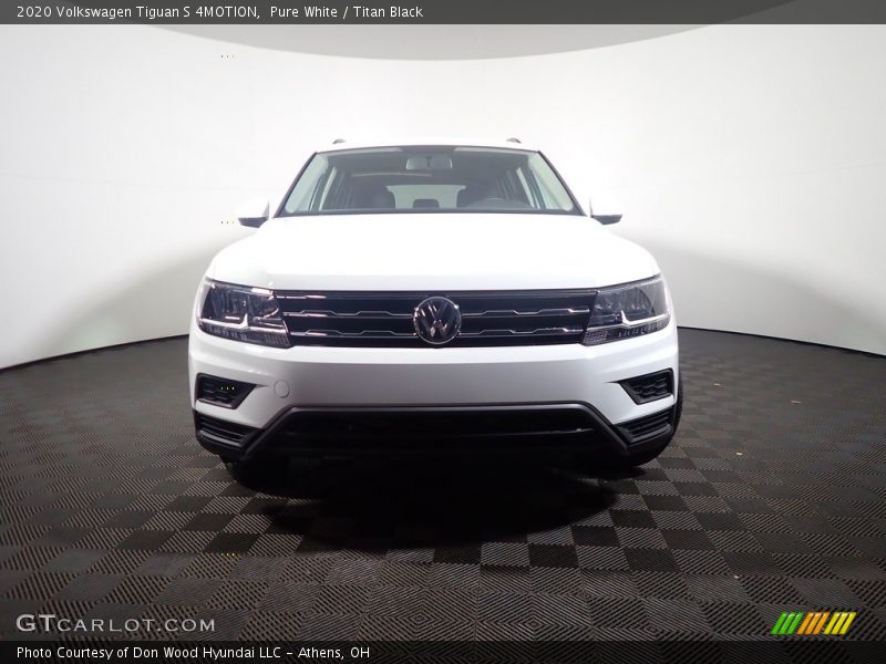 Pure White / Titan Black 2020 Volkswagen Tiguan S 4MOTION