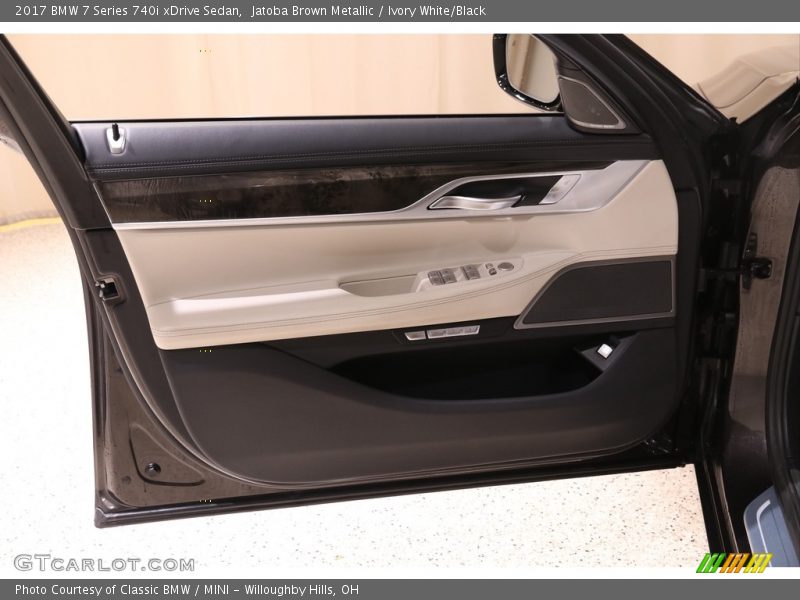 Jatoba Brown Metallic / Ivory White/Black 2017 BMW 7 Series 740i xDrive Sedan