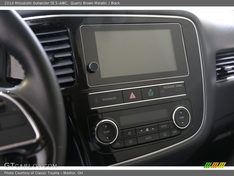 Controls of 2019 Outlander SE S-AWC