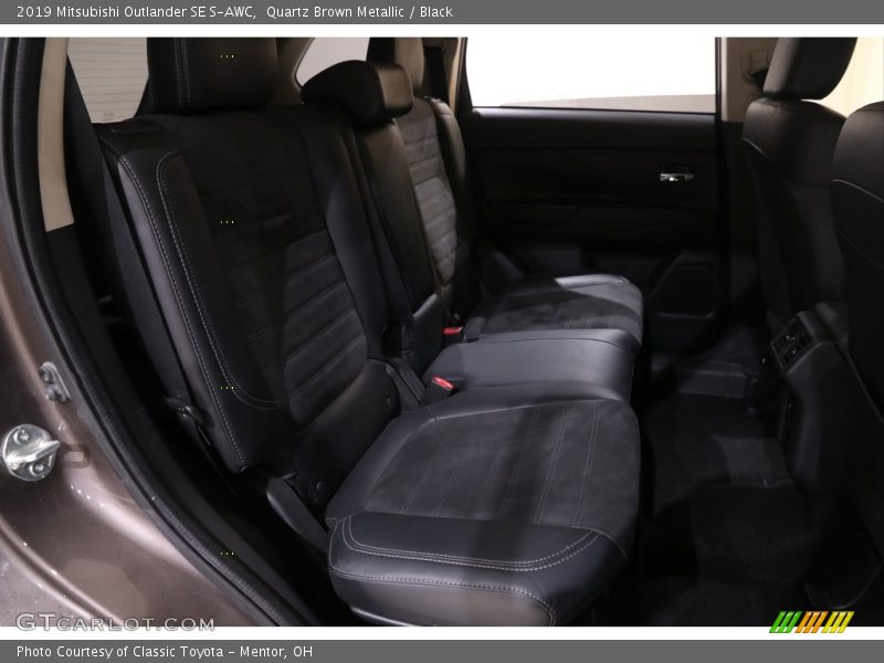 Quartz Brown Metallic / Black 2019 Mitsubishi Outlander SE S-AWC