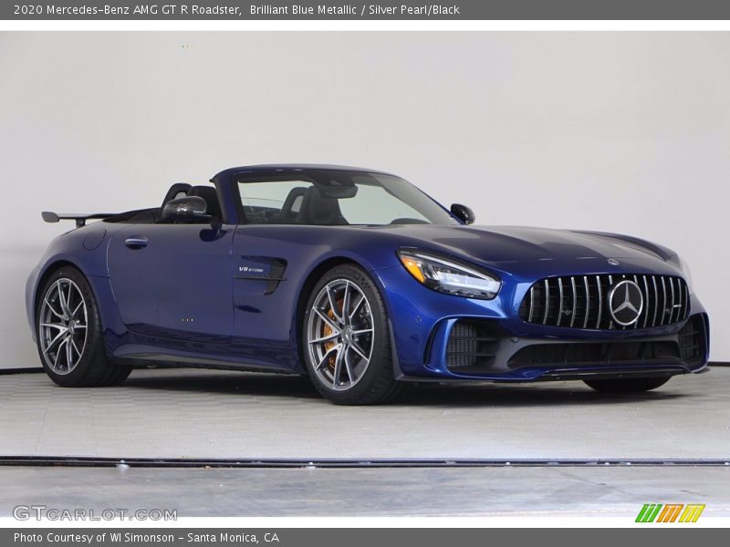 Front 3/4 View of 2020 AMG GT R Roadster