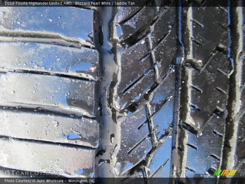 Blizzard Pearl White / Saddle Tan 2019 Toyota Highlander Limited AWD
