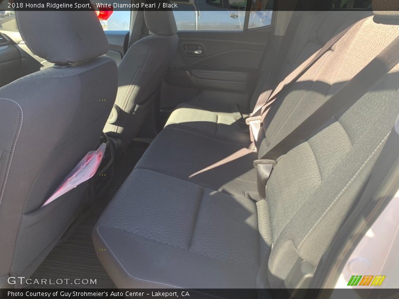 White Diamond Pearl / Black 2018 Honda Ridgeline Sport