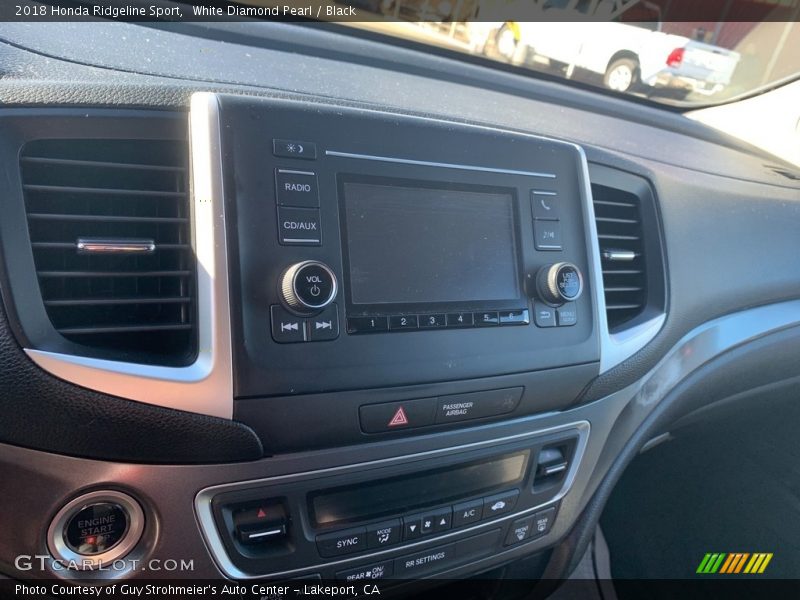 White Diamond Pearl / Black 2018 Honda Ridgeline Sport