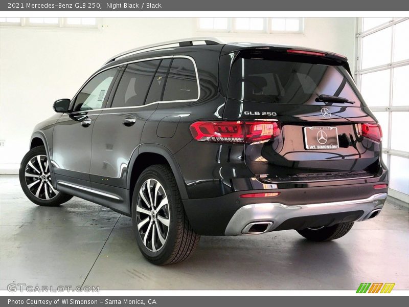 Night Black / Black 2021 Mercedes-Benz GLB 250