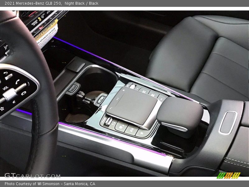 Night Black / Black 2021 Mercedes-Benz GLB 250