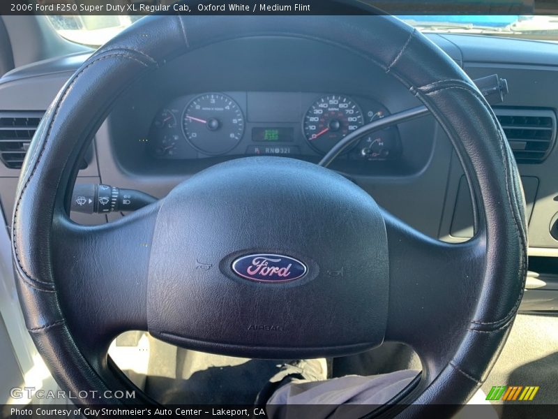 Oxford White / Medium Flint 2006 Ford F250 Super Duty XL Regular Cab