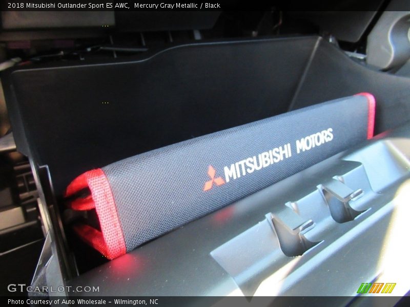 Mercury Gray Metallic / Black 2018 Mitsubishi Outlander Sport ES AWC