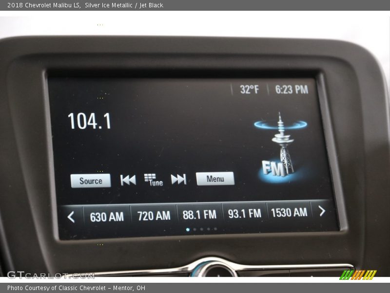 Silver Ice Metallic / Jet Black 2018 Chevrolet Malibu LS